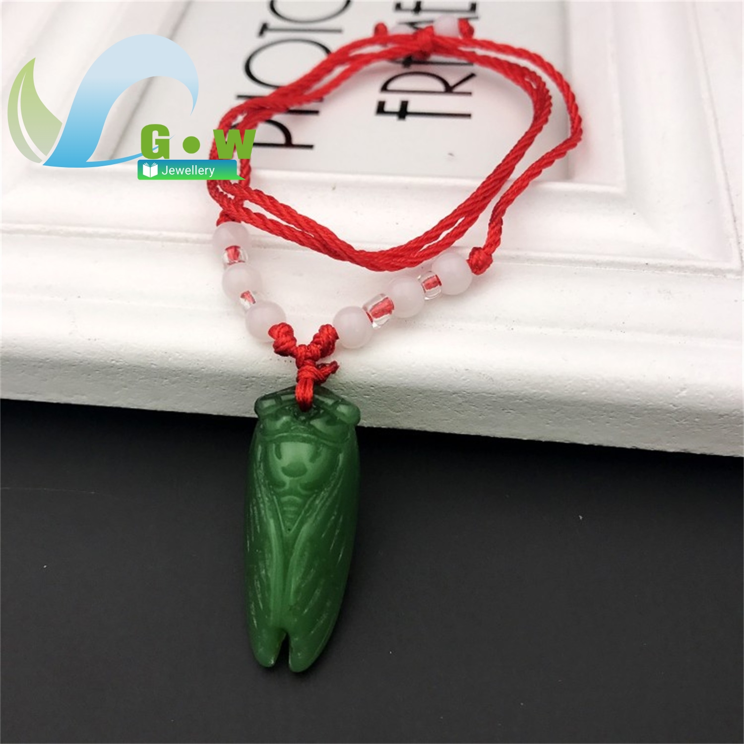 Cicada and Fox Glass Pendant N - đánh giá và giá Ethnic Fashion Meaning