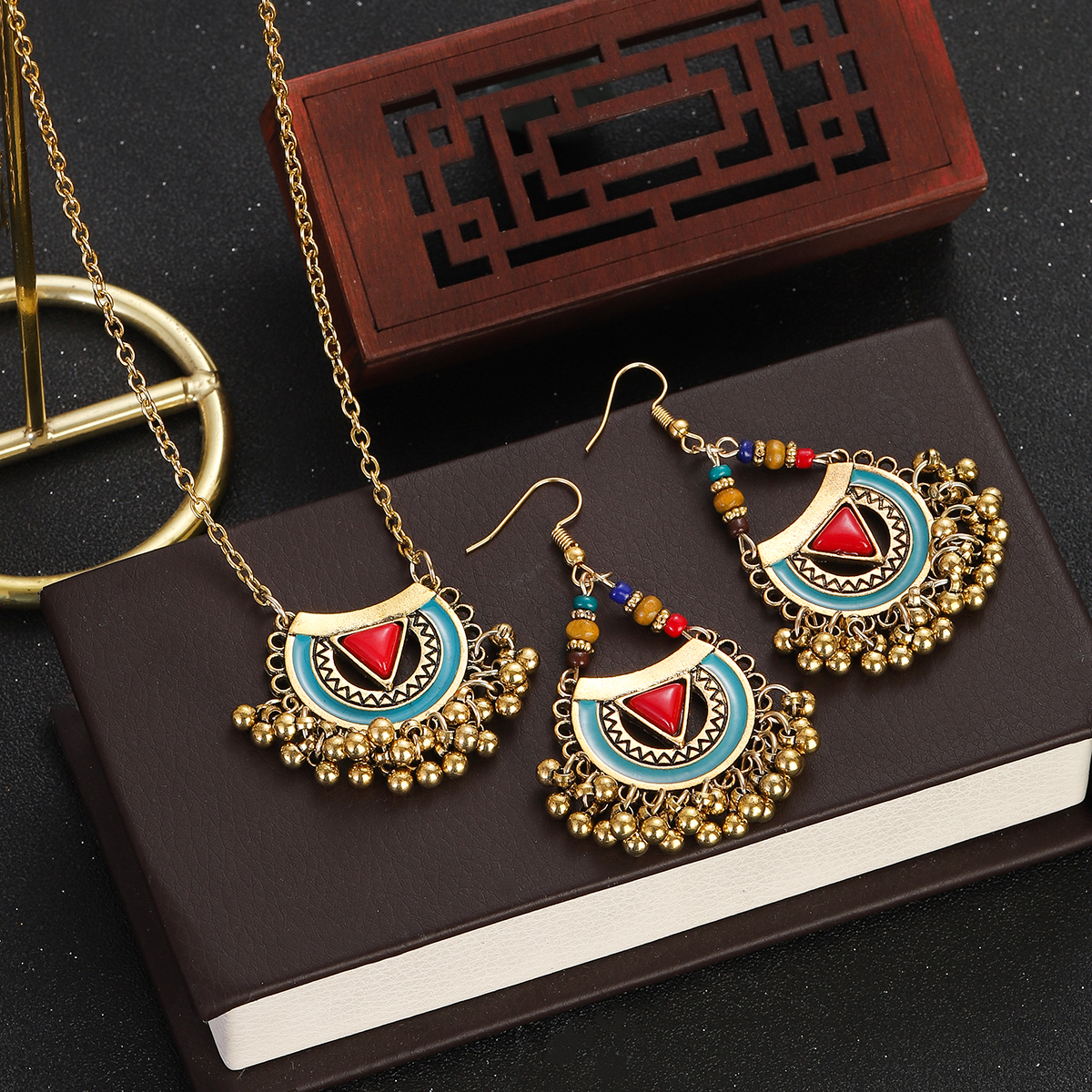 Ethnic Red Stone Necklace Earr - đánh giá và giá Ethnic Fashion Trends 2026